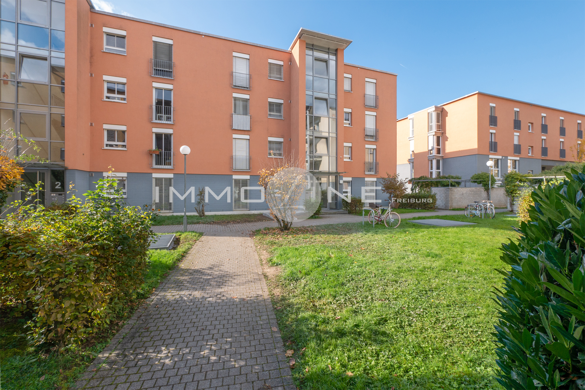 attraktive Wohn(an)lage - Gebäudeansicht (Nord)