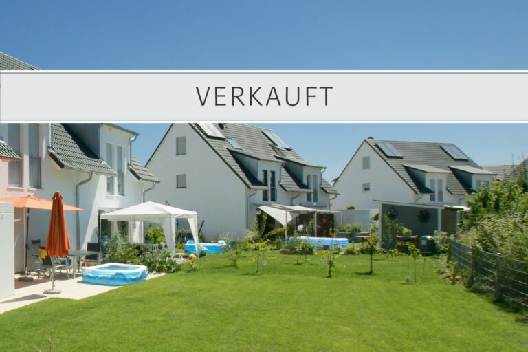 Referenzgebäude (Gartenseite)