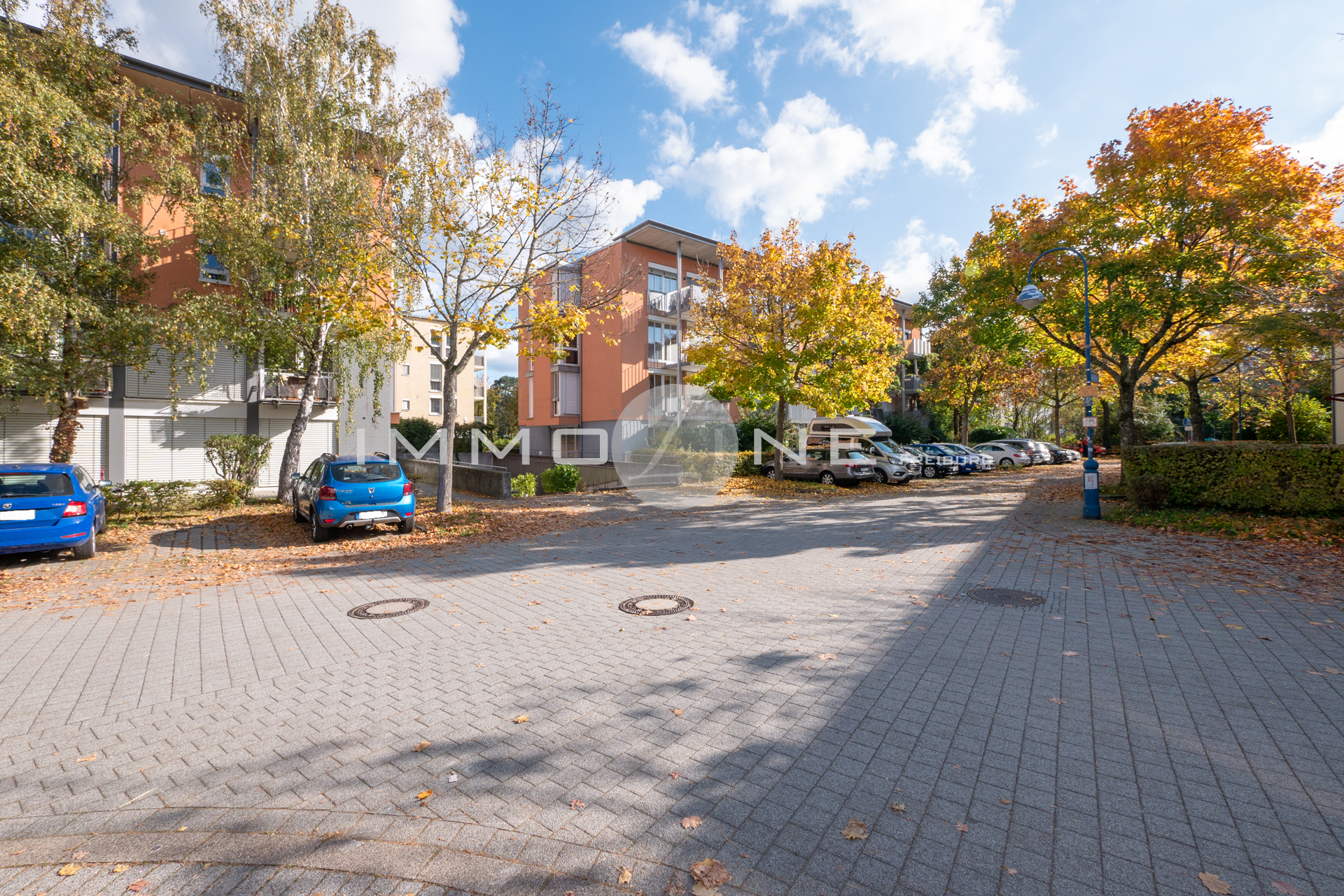 attraktive Wohn(an)lage - Gebäudeansicht (Süd-West)